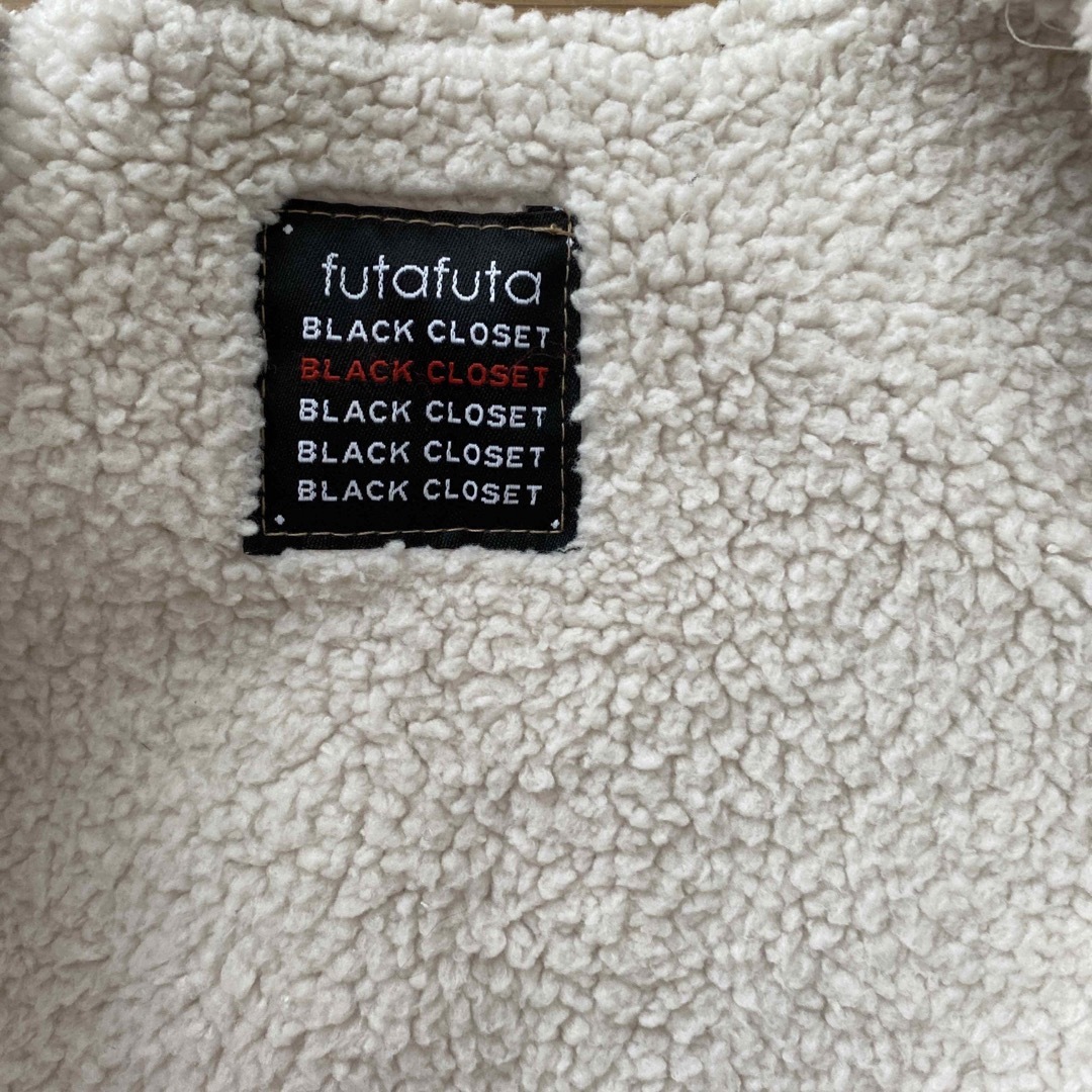 futafuta(フタフタ)のキッズ　アウター　95cm 女の子 キッズ/ベビー/マタニティのキッズ服女の子用(90cm~)(ジャケット/上着)の商品写真