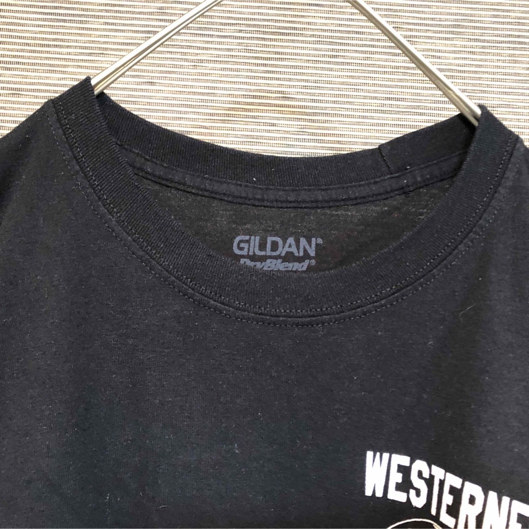 GILDAN(ギルタン)の【ギルダン】ロンT　アメフト　ウエスターナーズ　ヘルメット　カウボーイ　黒72 メンズのトップス(Tシャツ/カットソー(七分/長袖))の商品写真