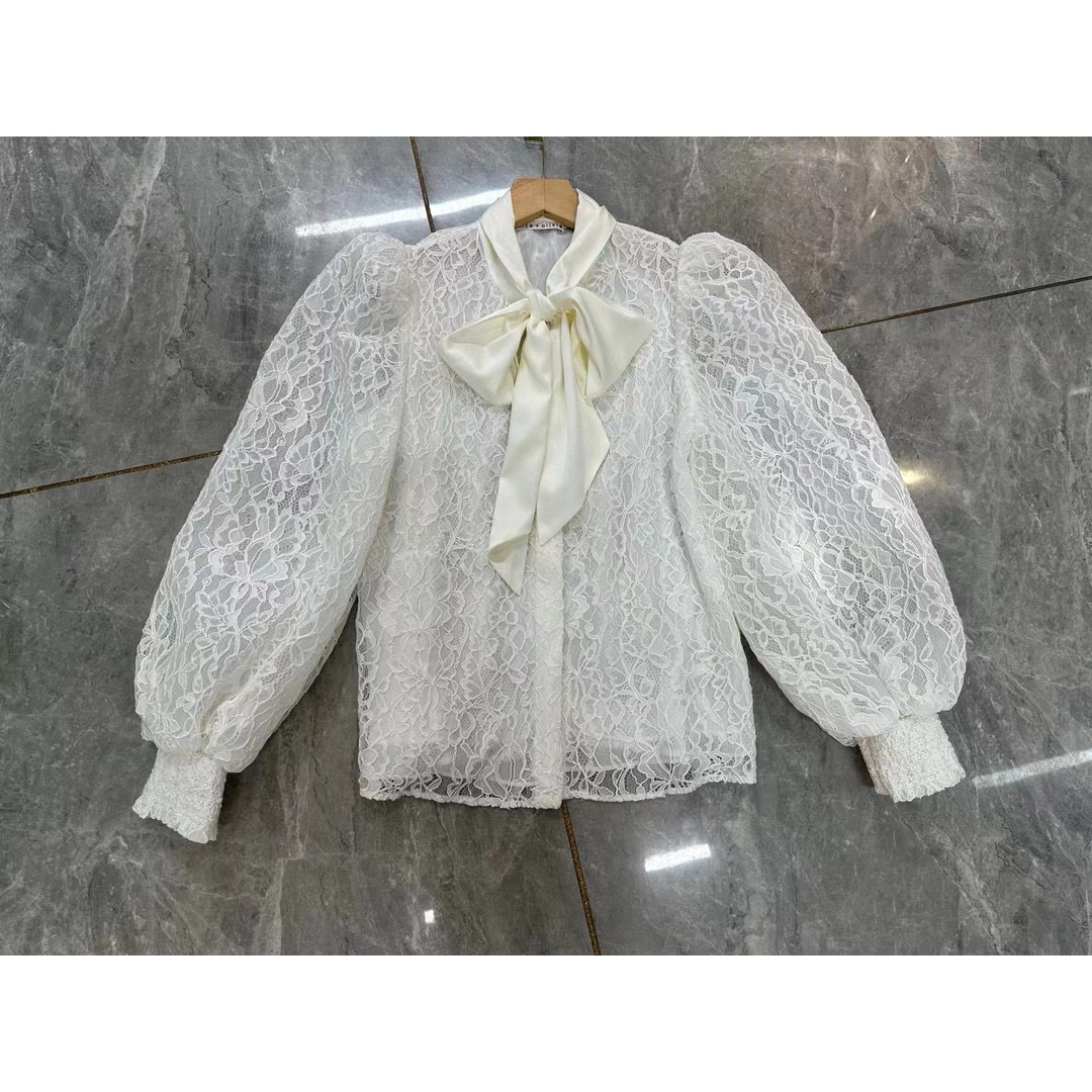 Alice+Olivia - ❤️☆Alice olive 2023新作新品 白 リボン長袖 Alice+Olivia - ❤️☆Alice olive 2023新作新品 白 リボン長袖