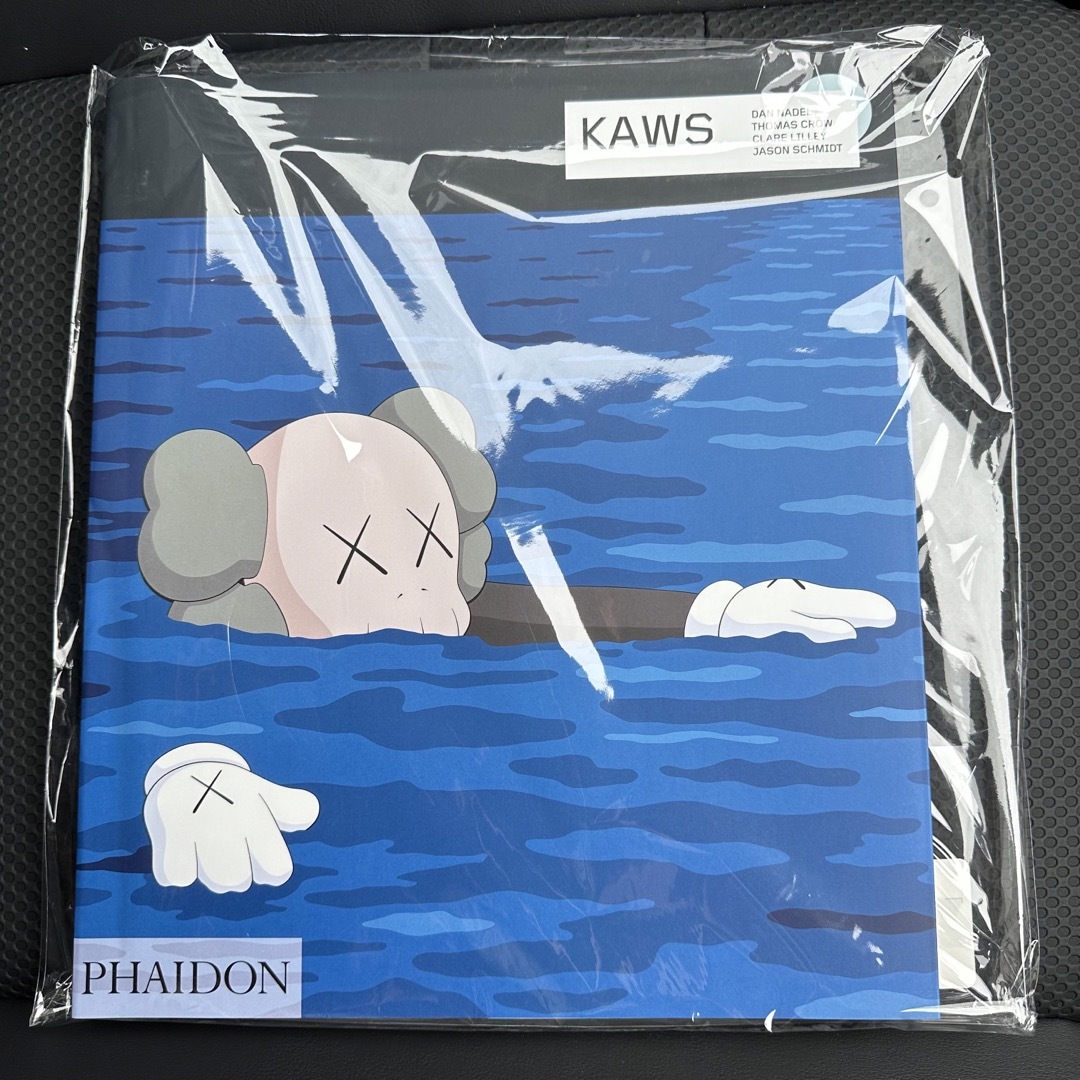 ユニクロ UNIQLO カウズ KAWS アートブック 1冊 ユニクロ UNIQLO カウズ KAWS アートブック 1冊