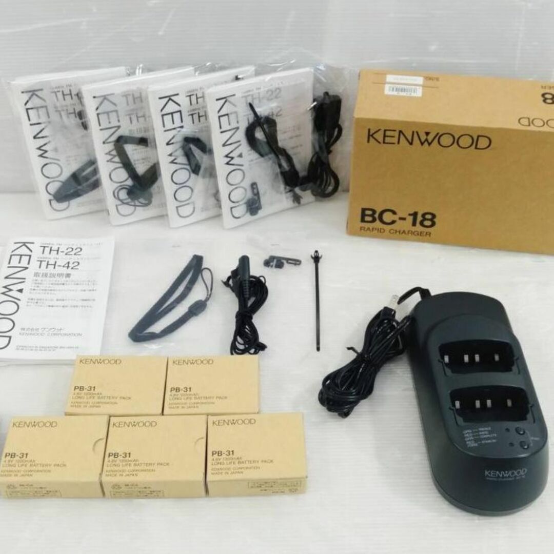 KENWOOD(ケンウッド)の【良品】KENWOOD トランシーバー ５台セット TH-42 エンタメ/ホビーのテーブルゲーム/ホビー(アマチュア無線)の商品写真