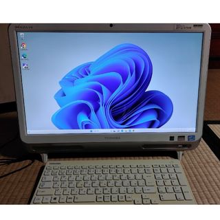 トウシバ(東芝)の東芝　dynabook REGZA D712/V7HW i7-3630QM(デスクトップ型PC)