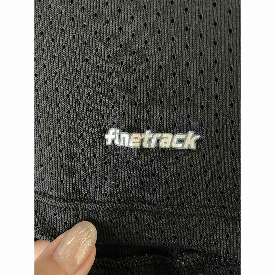 finetrack(ファイントラック)の2枚セット finetrackドライレイヤークールタンクトップ スポーツ/アウトドアのアウトドア(登山用品)の商品写真
