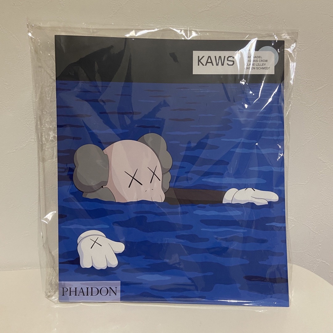 UNIQLO ユニクロ カウズ kaws アートブック