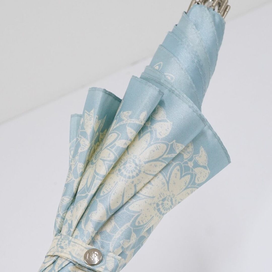 NINA RICCI(ニナリッチ)のNINA RICCI ニナリッチ 傘 USED美品 フラワープリント 花 グラスファイバーフレーム ブルー 60cm T   A0119 レディースのファッション小物(傘)の商品写真