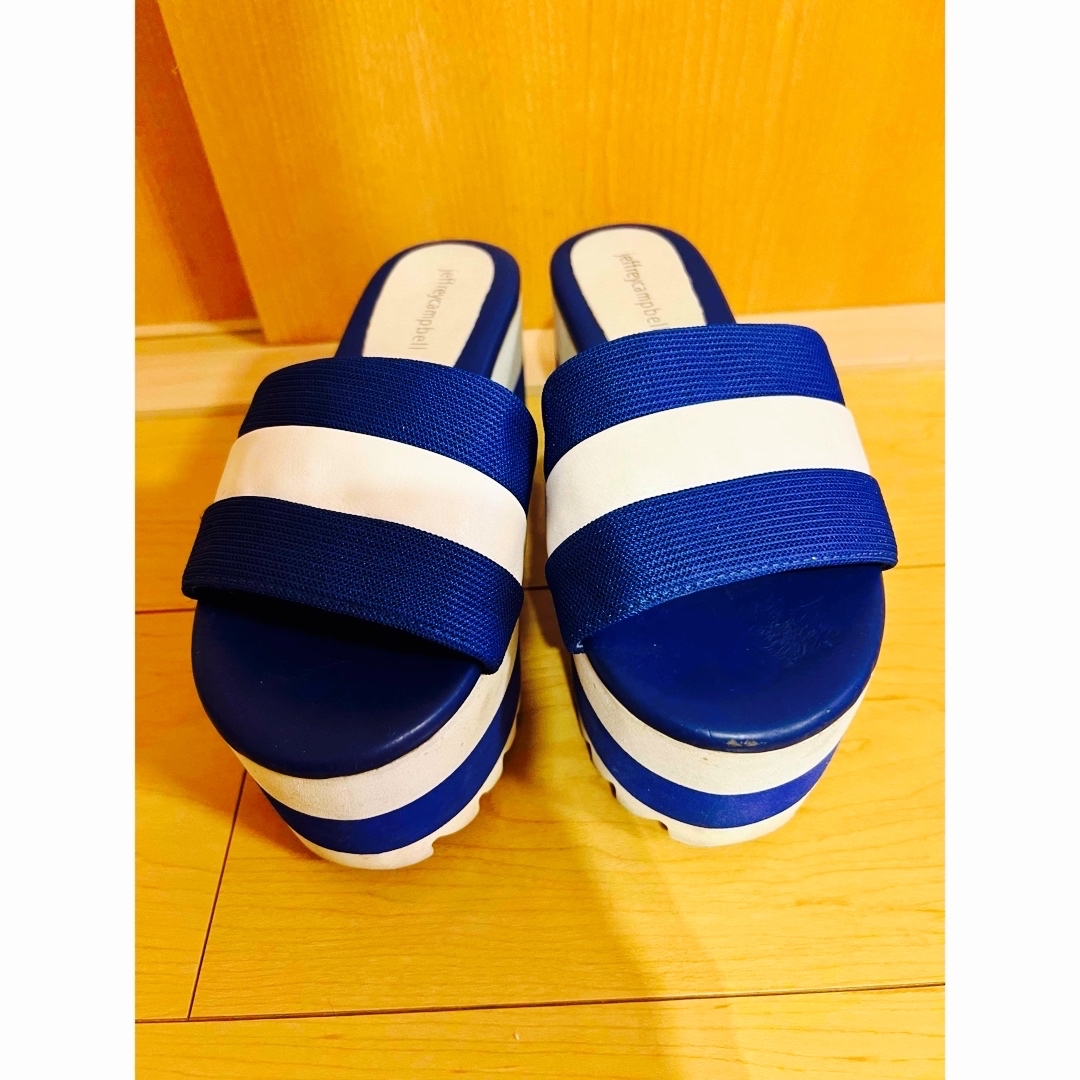 UNIF(ユニフ)のジェフリーキャンベル サンダル ブルー 25センチ レディースの靴/シューズ(サンダル)の商品写真