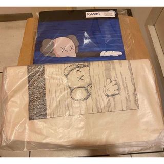 UNIQLO - UNIQLO x KAWS ARTBOOK トートバッグ付の通販 by hishihara's