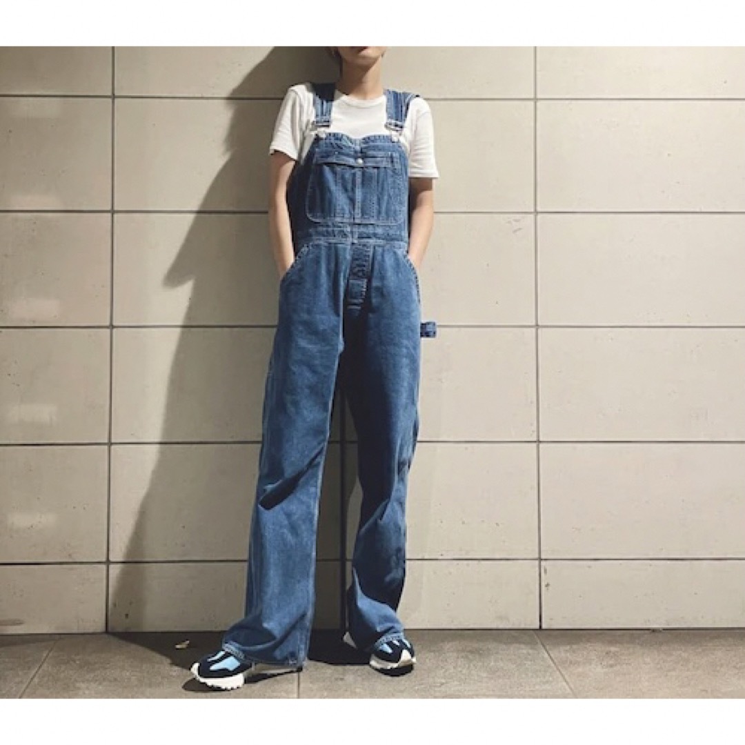 holiday(ホリデイ)のHOLIDAY BIG DENIM OVERALL ビッグデニムオーバーオール レディースのパンツ(サロペット/オーバーオール)の商品写真