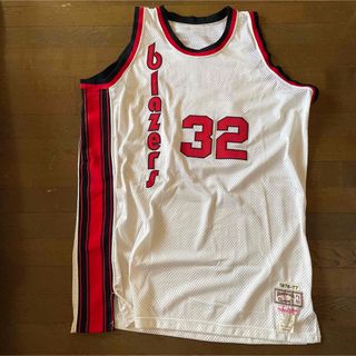 MITCHELL & NESS - ジョーダン 黒x赤ストライプ ジャージ【新品/正規 ...