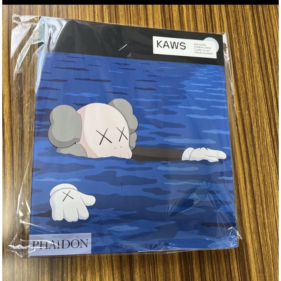 ユニクロ カウズ kaws UNIQLO アートブック バッグ付き