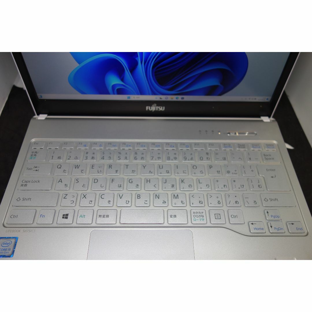 537）富士通LIFEBOOK SH75/C3/i5-8250U/4GB/256