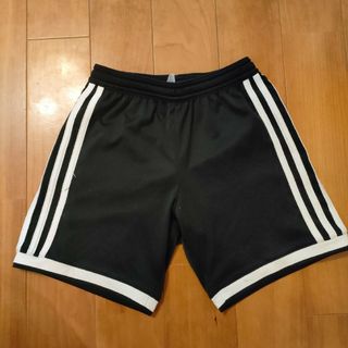 アディダス(adidas)のキッズ・adidas半ズボン(パンツ/スパッツ)