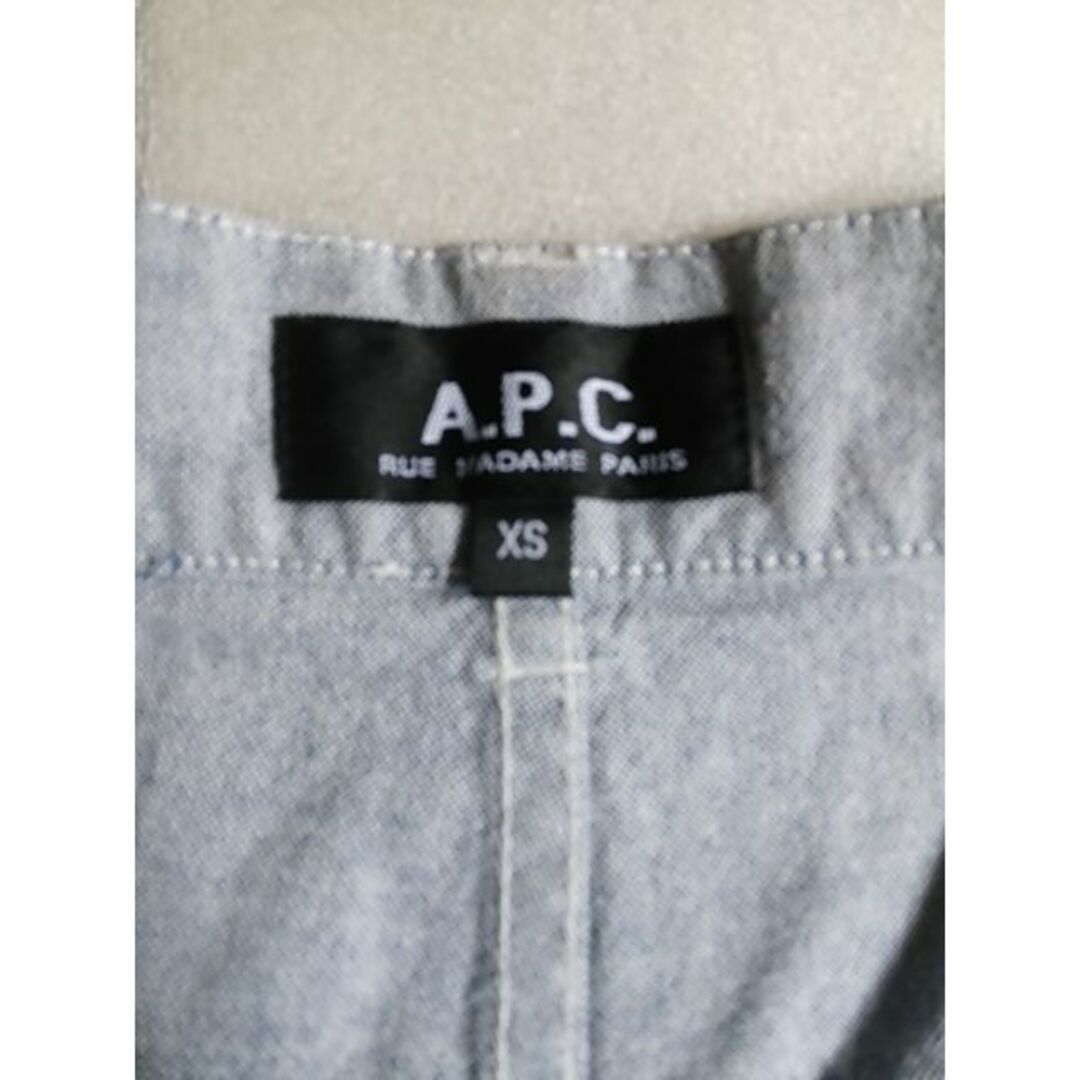 A.P.C(アーペーセー)のA.P.C.　ダンガリー　ショートパンツ メンズのパンツ(ショートパンツ)の商品写真