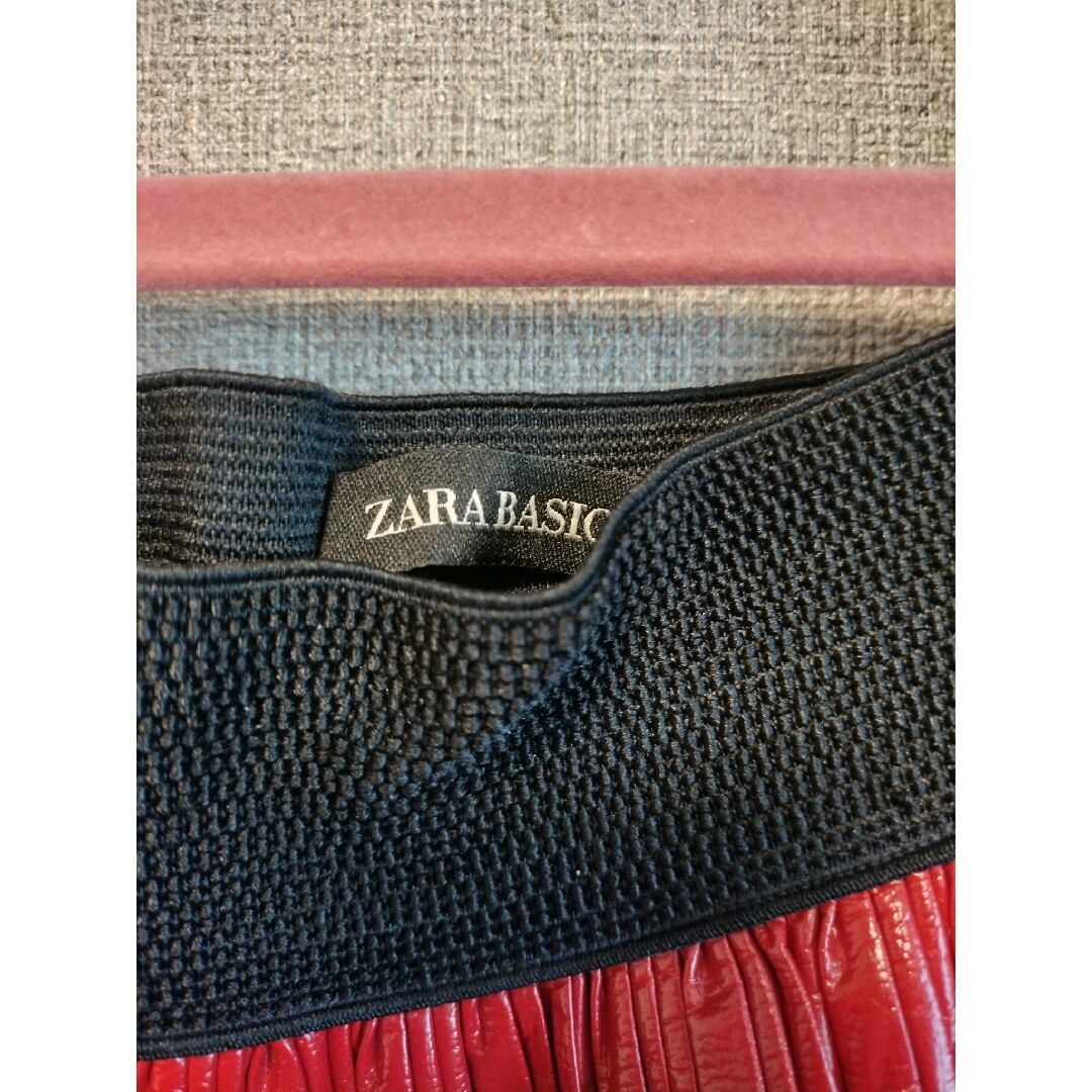 ZARA(ザラ)の【ZARA BASIC】プリーツスカート《サイズXS》 レディースのスカート(ひざ丈スカート)の商品写真