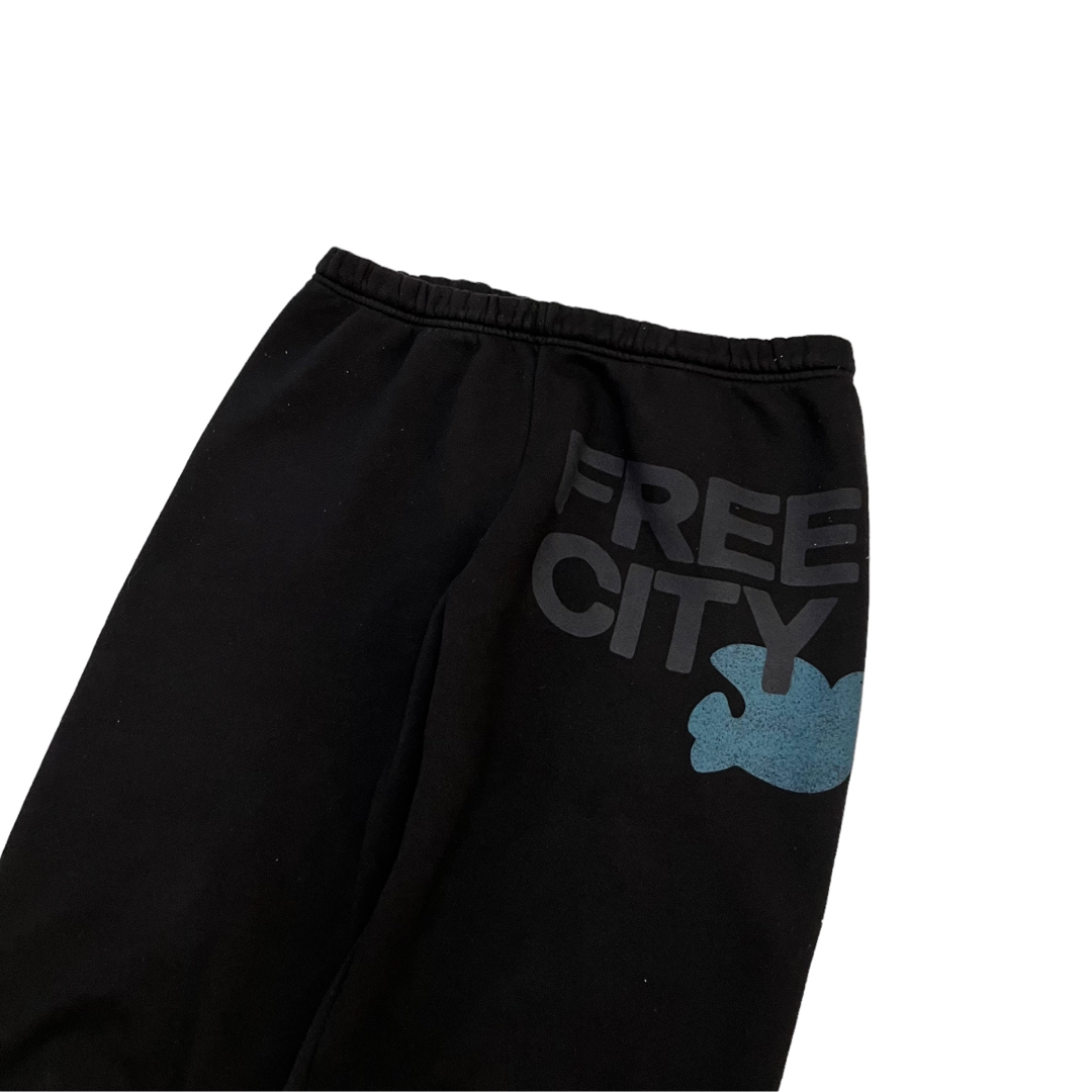 FREECITY】キムタク着 LOGO スウェットパンツ-eastgate.mk