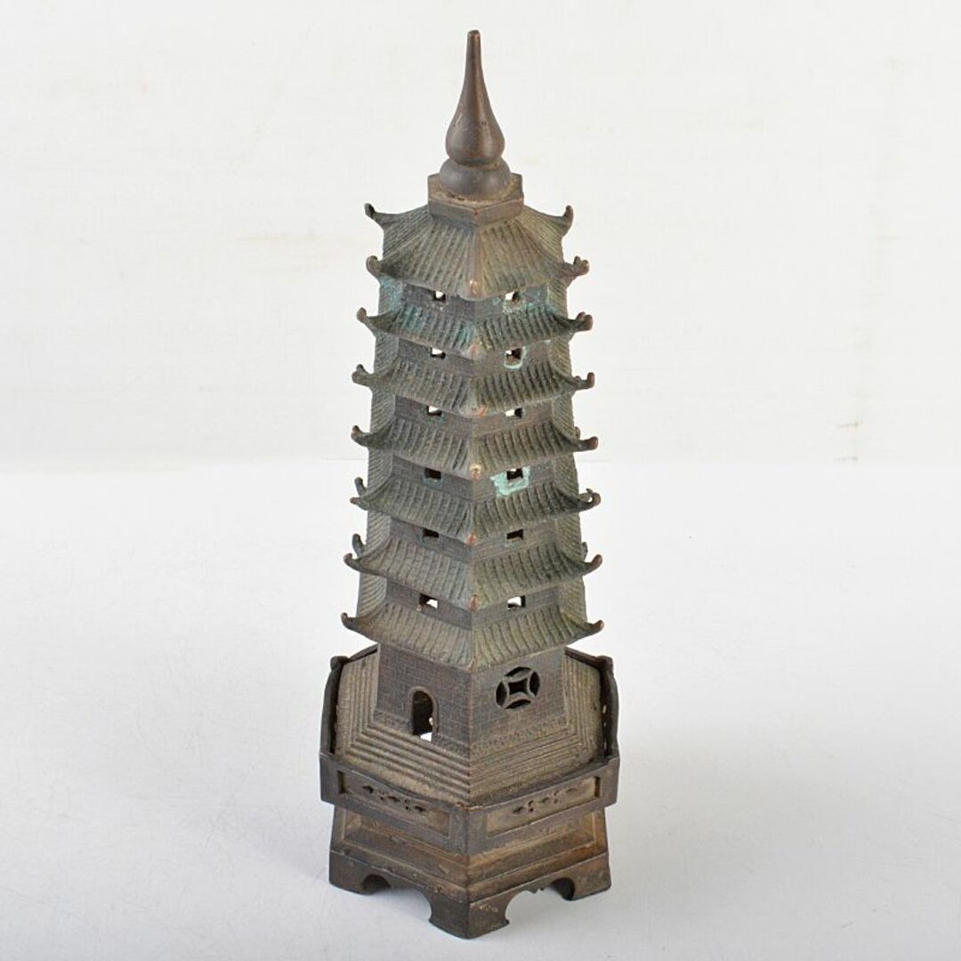 仏教美術 古銅 仏塔 置物 高さ約29cm M R6245 仏教美術 古銅 仏塔 置物 高さ約29cm M R6245
