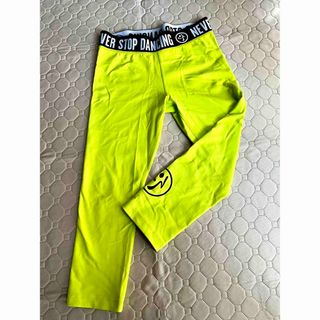 ズンバ パンツの通販 900点以上 | Zumbaを買うならラクマ