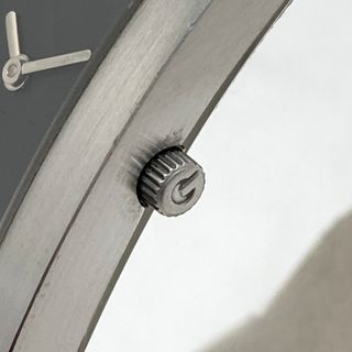 Gucci - GUCCI グッチ バングルウォッチ 2400L ブラック文字盤