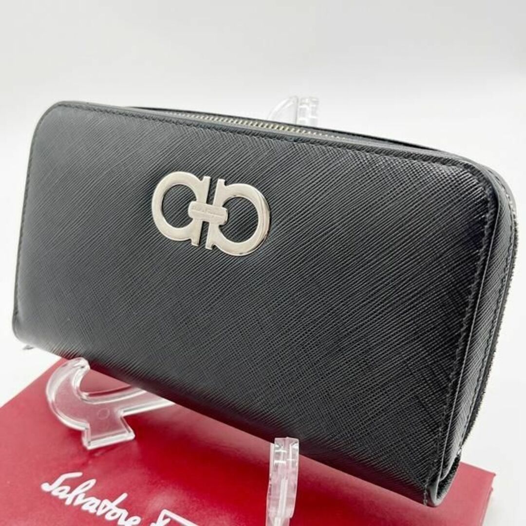 【美品】Ferragamo フェラガモ ガンチーニ ラウンドジップ長財布 人気