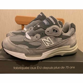 ニューバランス(New Balance)のNew Balance 992 Grey  M992GR  (スニーカー)