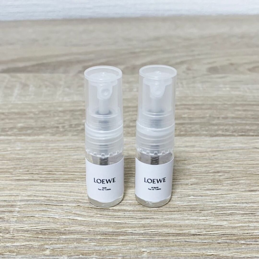 LOEWE(ロエベ)のLOEWE ロエベ ウーマン＆マン 人気 香水 お試し 2本セット 1ml コスメ/美容の香水(ユニセックス)の商品写真