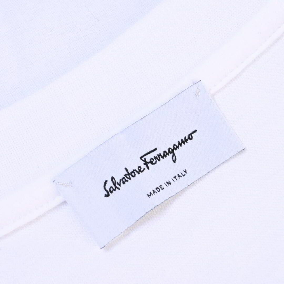 フェラガモFerragamo　ロゴTシャツ　美品