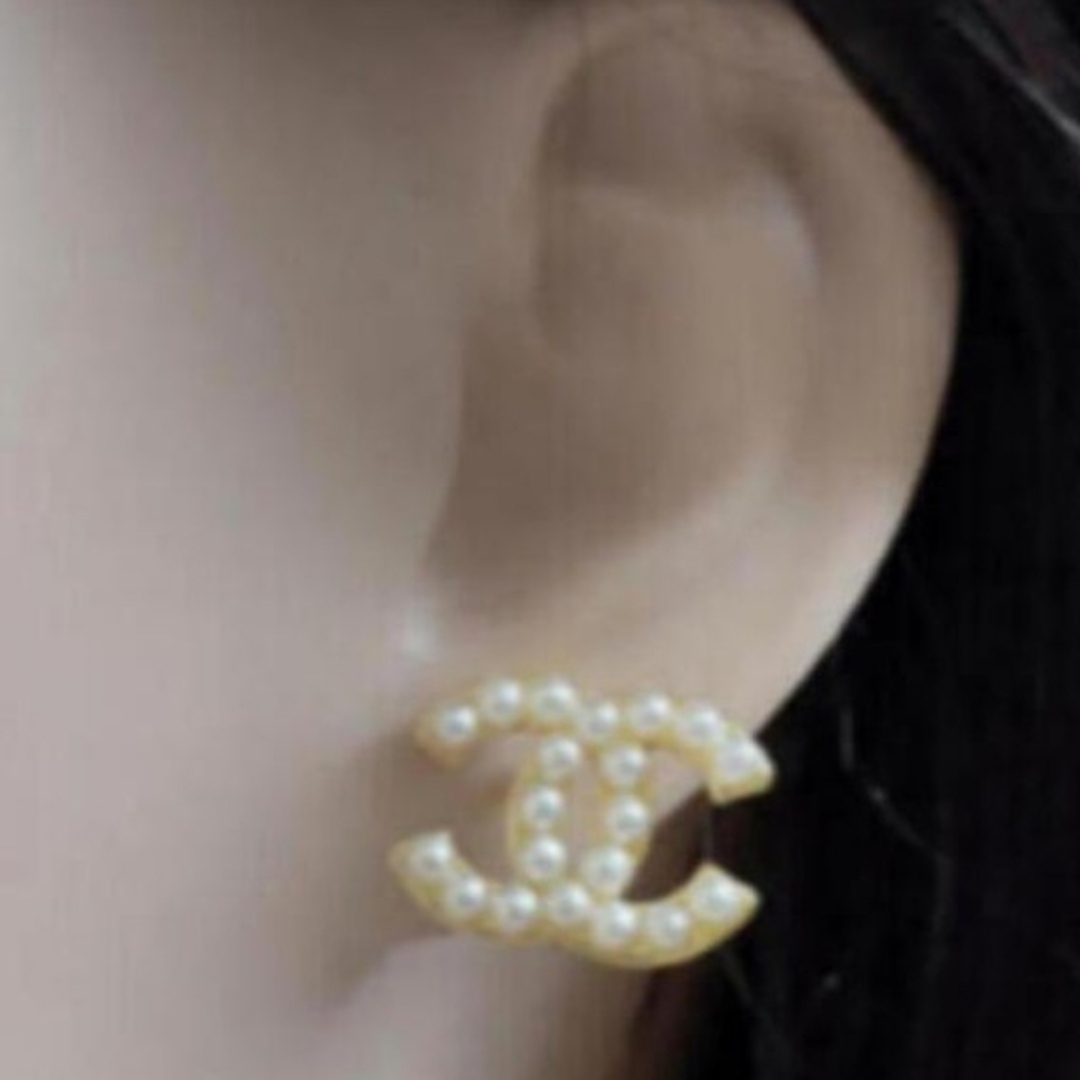 CHANEL(シャネル)のパールピアス レディースのアクセサリー(ピアス)の商品写真