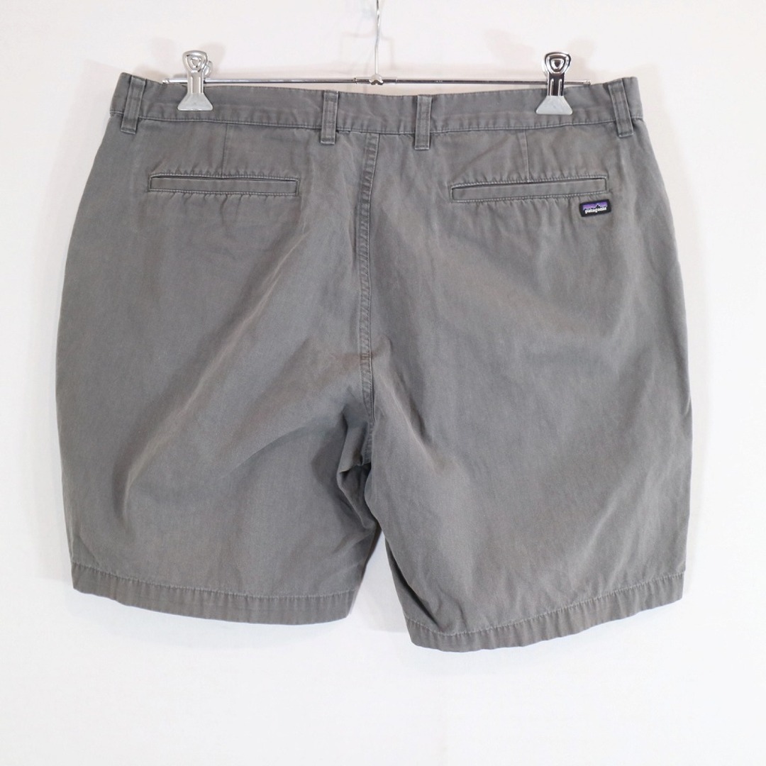 patagonia(パタゴニア)のSALE/ patagonia パタゴニア オーガニックコットン ショートパンツ アウトドア カーキ (メンズ 38) 中古 古着 N7918 メンズのパンツ(ショートパンツ)の商品写真