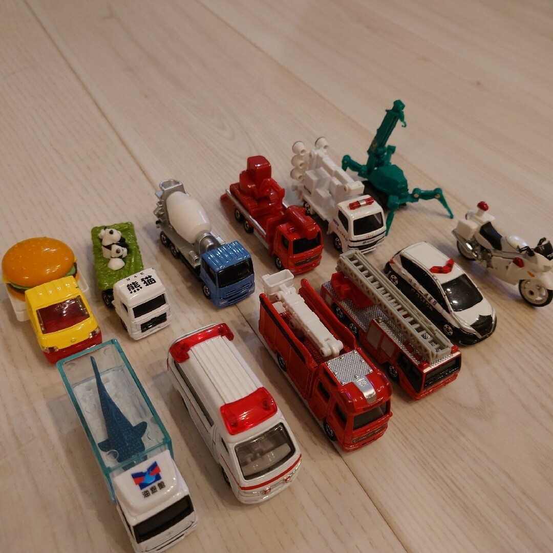 トミカシリーズ - トミカ 働く車 まとめ売り 12点の通販 by shop