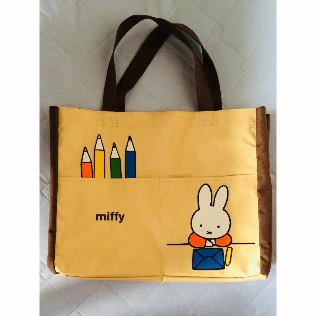 miffy(ミッフィー)のY15）かわいい(*'▽')ミッフィートートバッグアイボリー＆ブラウン2ポケット レディースのバッグ(トートバッグ)の商品写真