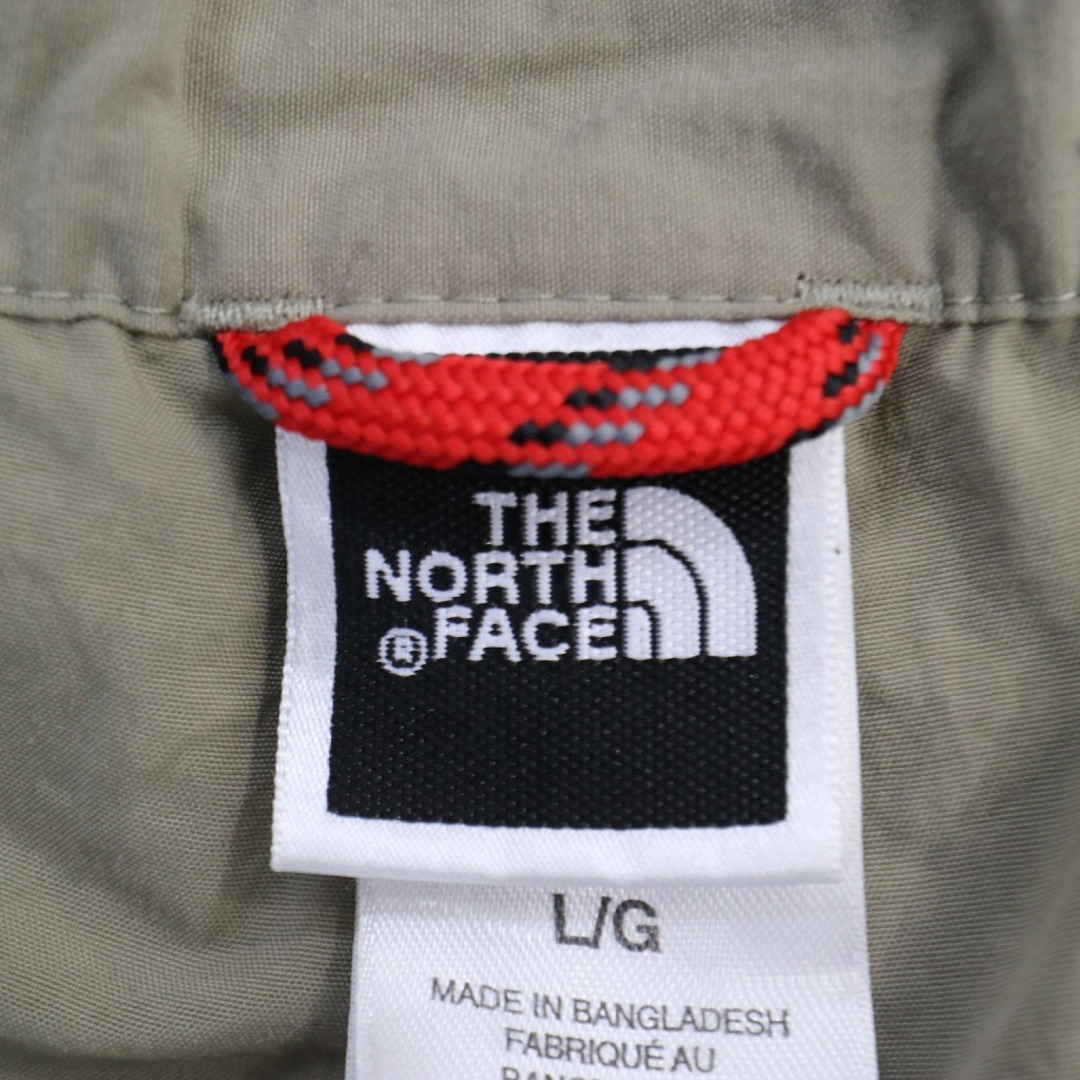 THE NORTH FACE(ザノースフェイス)のTHE NORTH FACE ノースフェイス ナイロンカーゴショートパンツ アウトドア キャンプ 登山 ベージュ (メンズ L) 中古 古着 N8099 メンズのパンツ(ショートパンツ)の商品写真