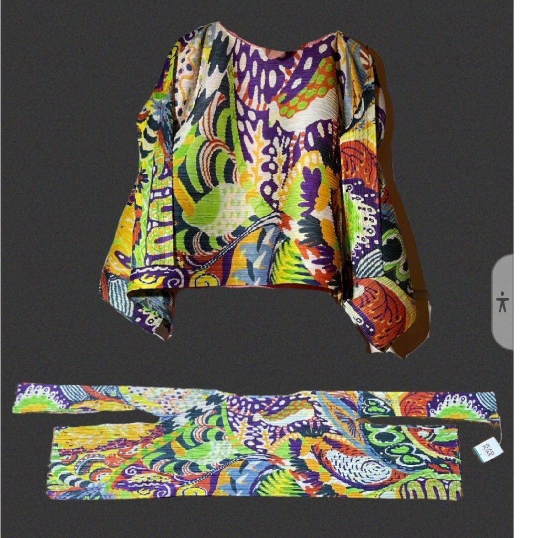 ☆新品・未使用☆プリーツプリーズ ISSEY MIYAKE 総柄 チュニック-