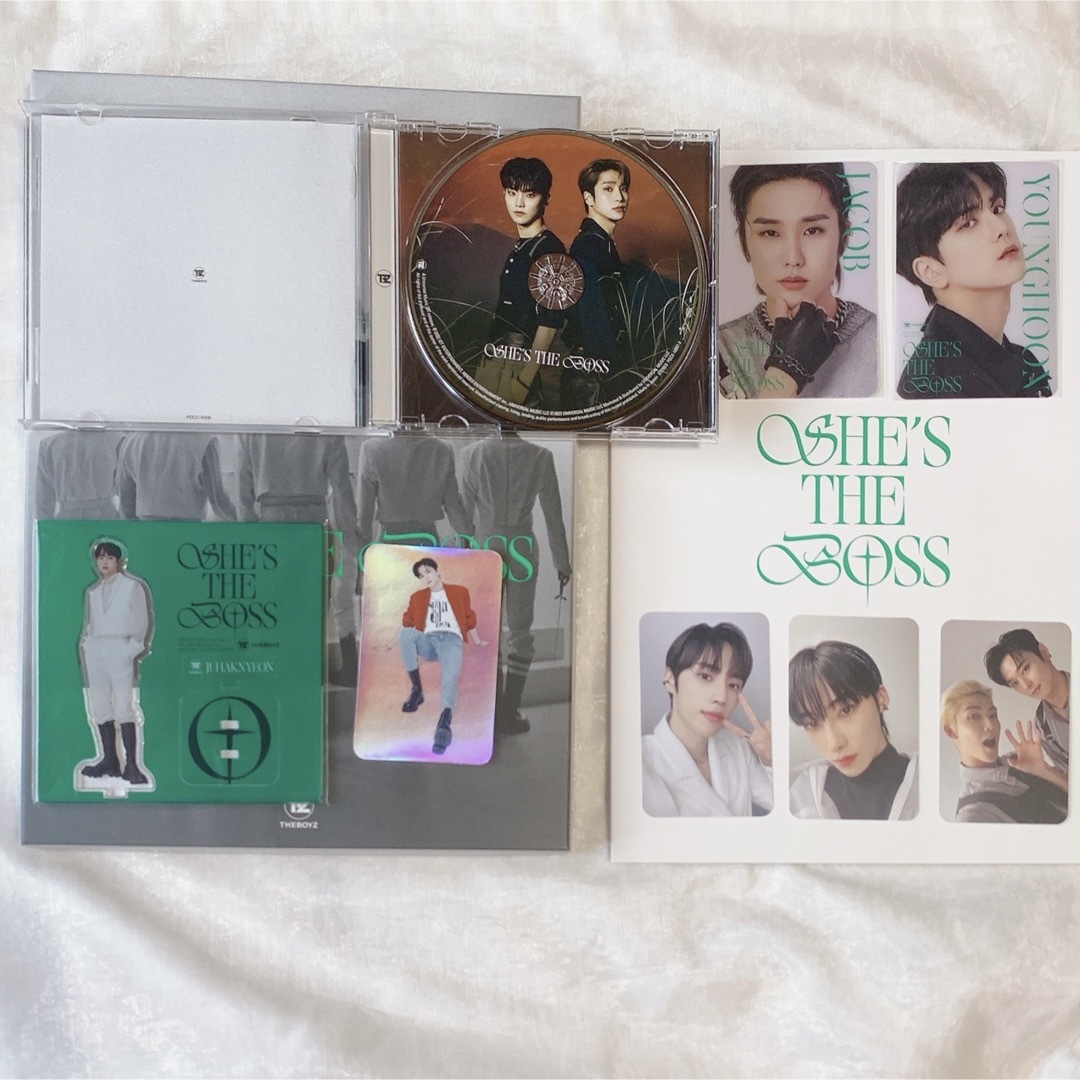 THE BOYZ(ザボーイズ)のTHE BOYZ SHE'S THE BOSS FC限定盤 セット エンタメ/ホビーのCD(K-POP/アジア)の商品写真