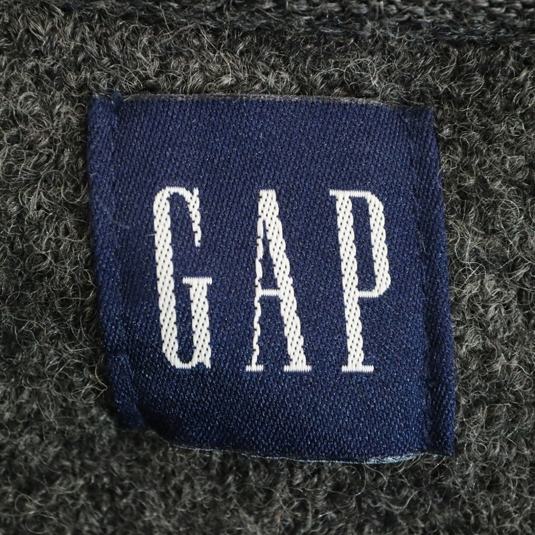 GAP(ギャップ)の2000年代～ GAP ギャップ Vネック ウールニット セーター 防寒  アメカジ グレー (メンズ XL) 中古 古着 N8264 メンズのトップス(ニット/セーター)の商品写真