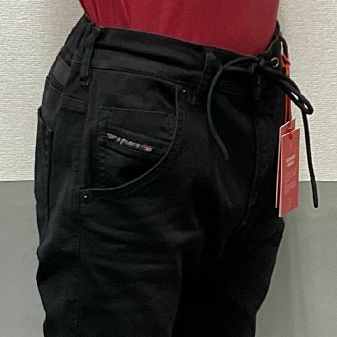 DIESEL(ディーゼル)のディーゼル　ジョグジーンズ 2123　34サイズ　ブラック　新品　A00088 メンズのパンツ(デニム/ジーンズ)の商品写真