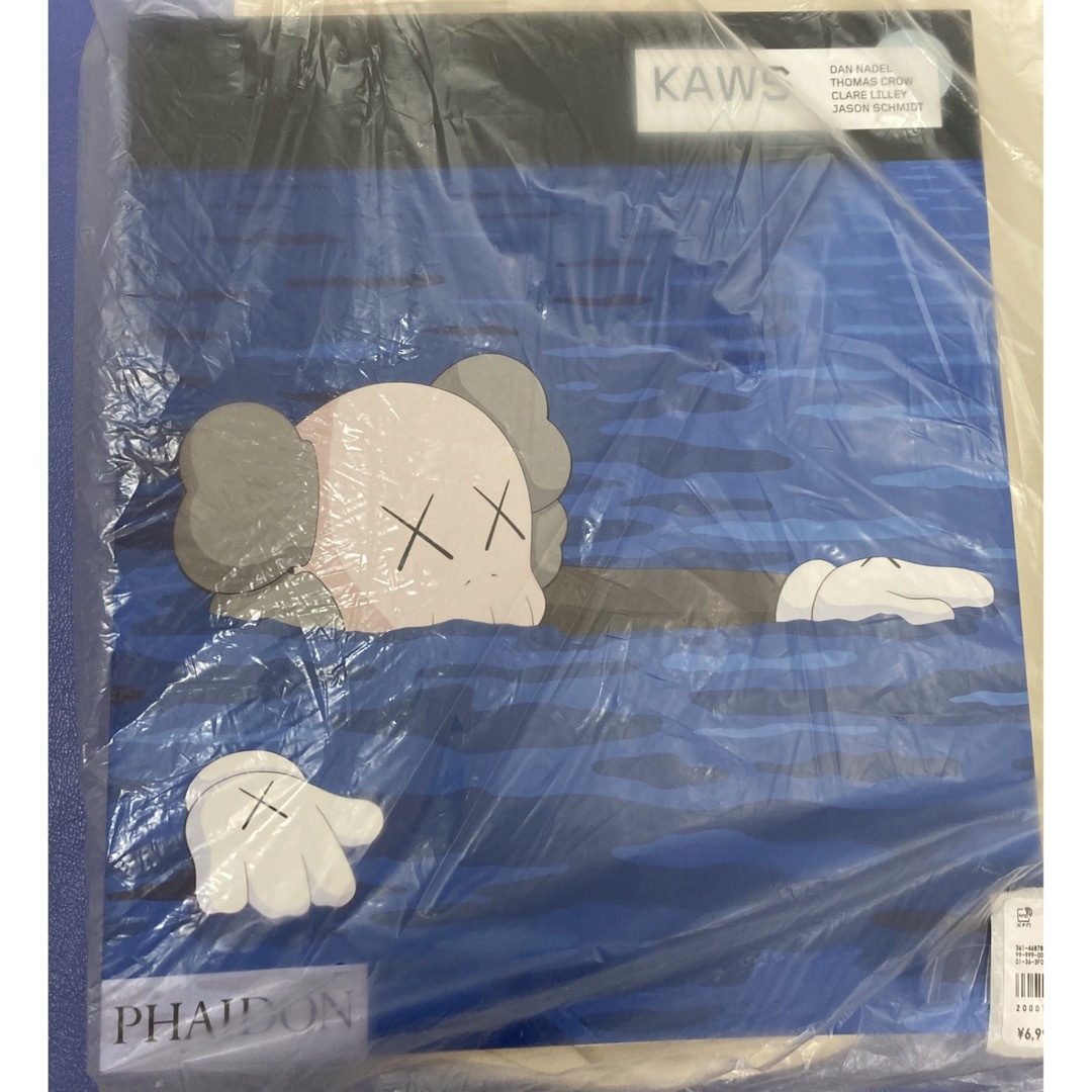 UNIQLO x KAWS  ARTBOOK トートバッグ付　新品未使用 1