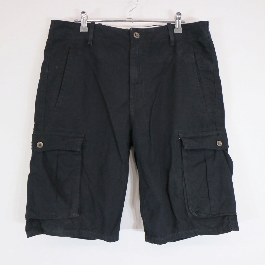 Levi's(リーバイス)のSALE/ Levi's リーバイス カーゴ ショートパンツ アメカジ ブラック (メンズ ｗ32) 中古 古着 N8370 メンズのパンツ(ショートパンツ)の商品写真