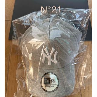 N°21 - 完売品 N°21×NEWERA×MLB コラボ ヤンキースキャップ グレーの