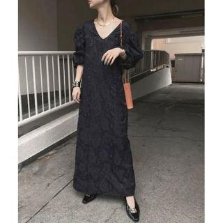 アメリヴィンテージ(Ameri VINTAGE)のAMERI FLOWER JACQUARD STRAIGHT DRESS 正規品(ロングドレス)