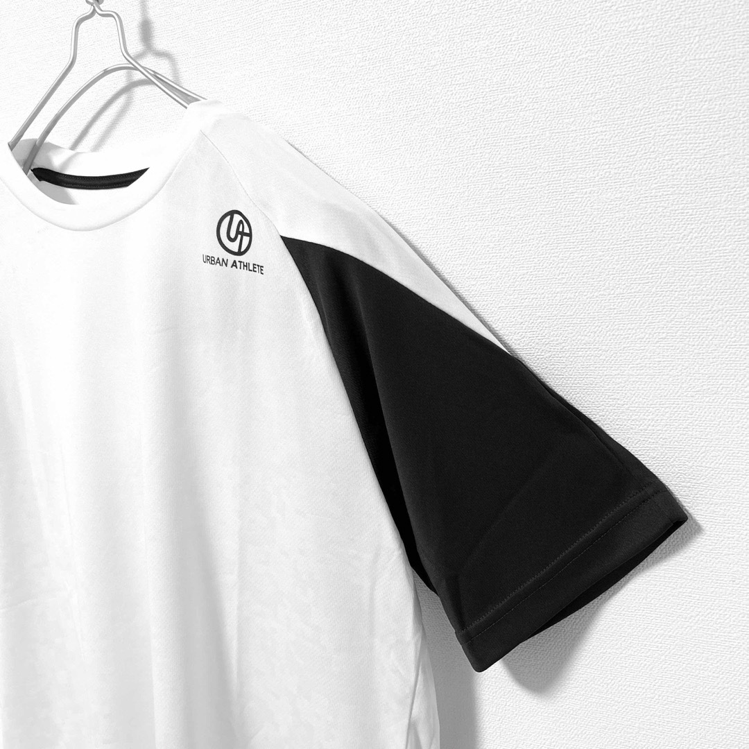 新品・未使用　アーバンアスリート スポーツウェア　トレーニングtシャツ tシャツ スポーツ/アウトドアのランニング(ウェア)の商品写真