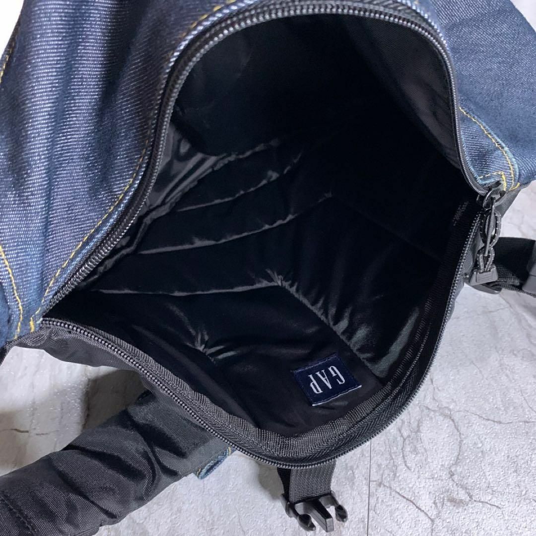 00s OLD GAP テック ワンショルダー スリング ボディバッグ y2k 00s OLD GAP テック ワンショルダー スリング ボディバッグ y2k
