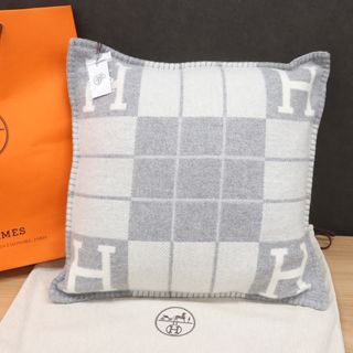 エルメス(Hermes)のITMY0FXHH7YE 新品 タグ付 エルメス アヴァロン ピローPM(クッション)