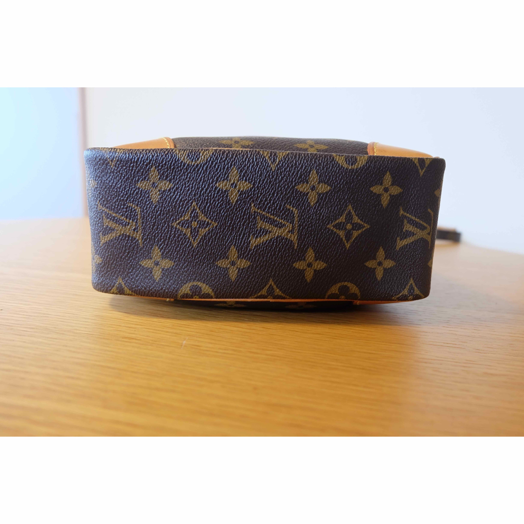 LOUIS VUITTON   美品 ルイヴィトン モノグラム ダヌーブ ショルダー