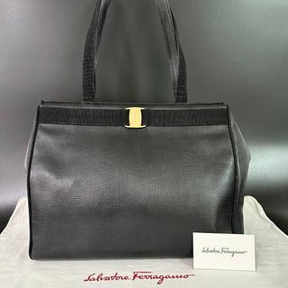 Salvatore Ferragamo - フェラガモ リザード 型押し ヴァラリボン