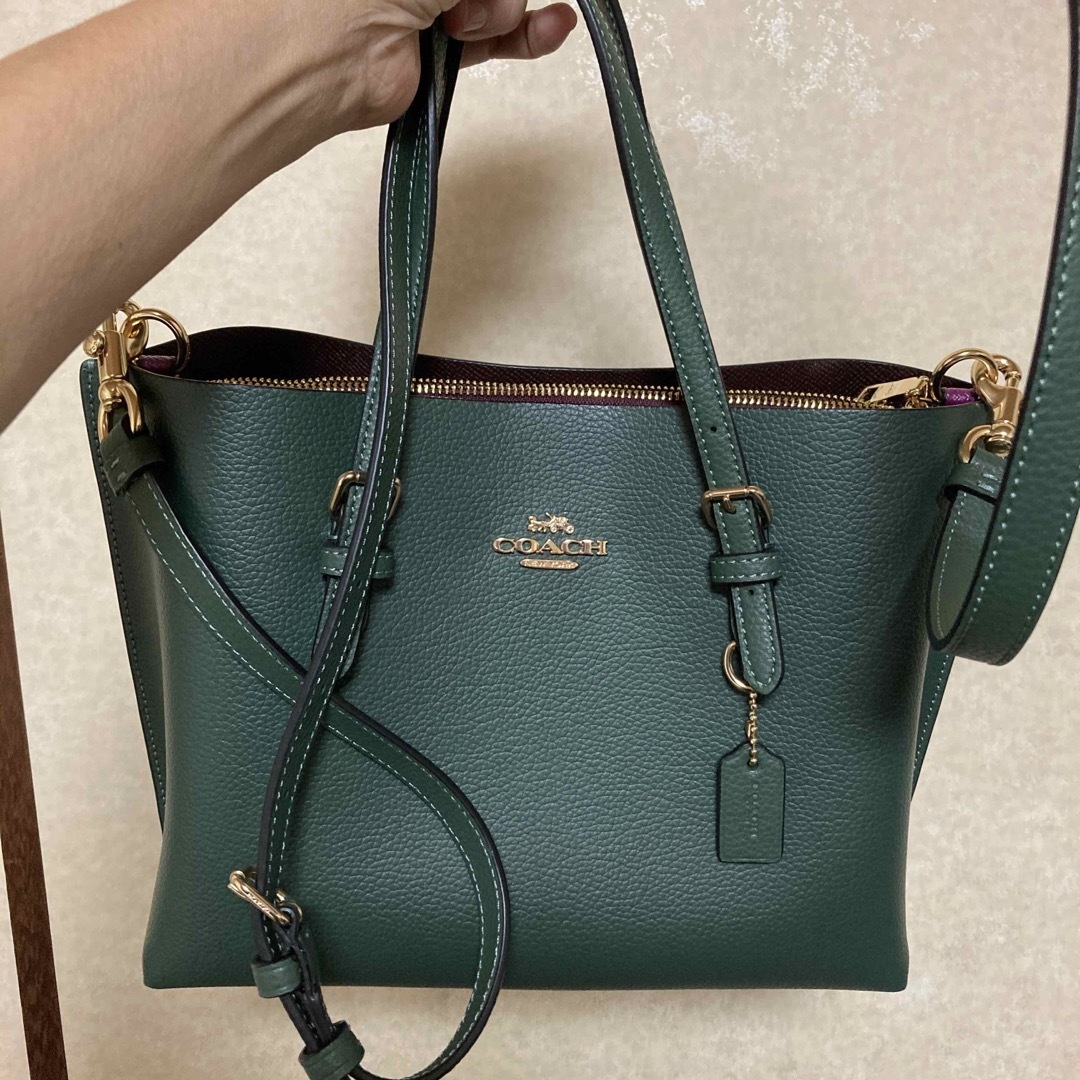 COACH(コーチ)の美品コーチバッグ レディースのバッグ(トートバッグ)の商品写真