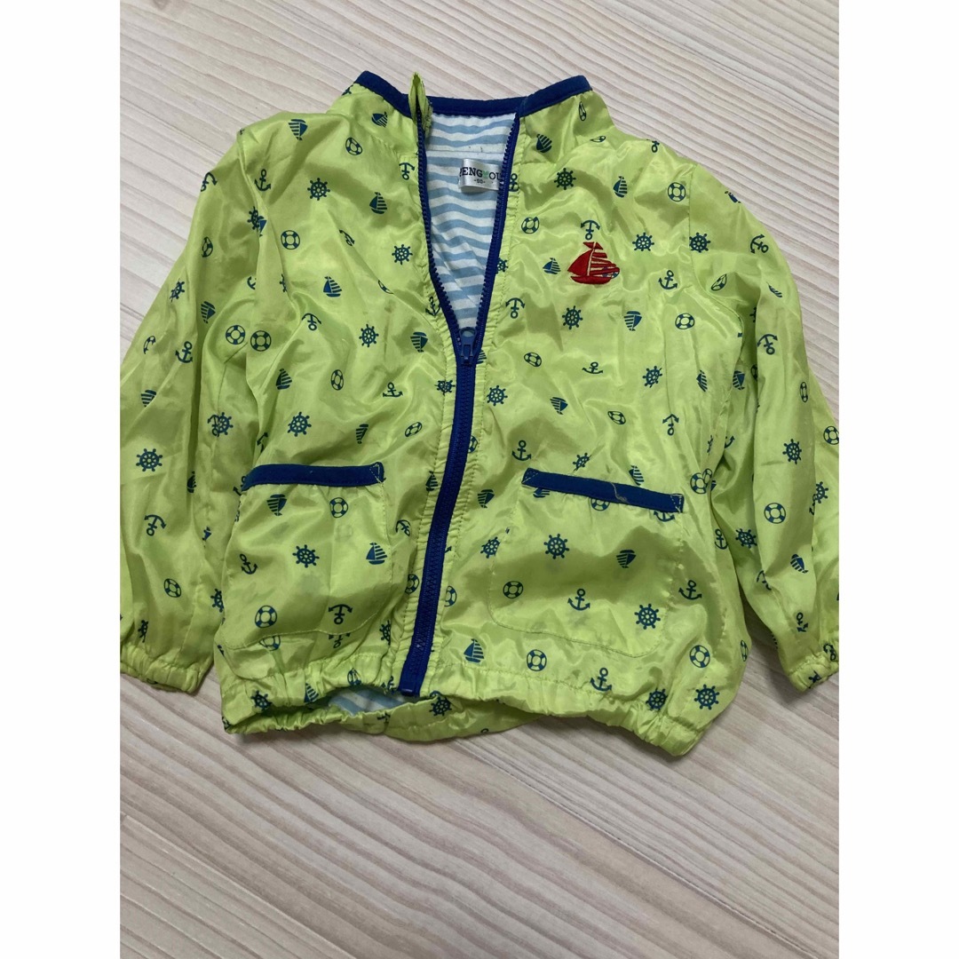 上着　ウィンドブレーカー  90 保育園着 キッズ/ベビー/マタニティのキッズ服男の子用(90cm~)(ジャケット/上着)の商品写真