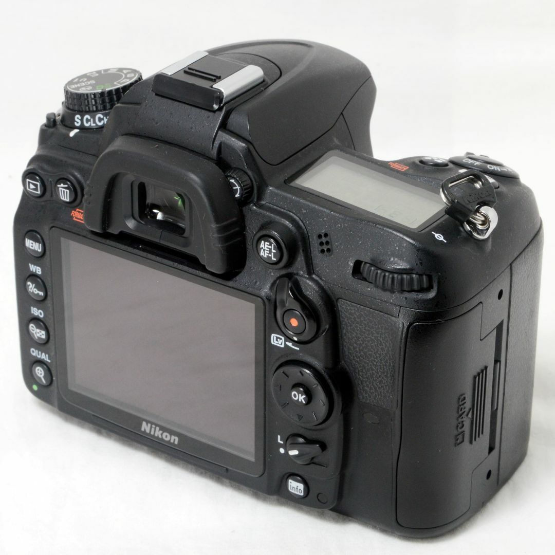 ☆本格的な外観の一眼レフ☆Nikon ニコン D7000 300mmダブル ☆本格的な外観の一眼レフ☆Nikon ニコン D7000 300mmダブル