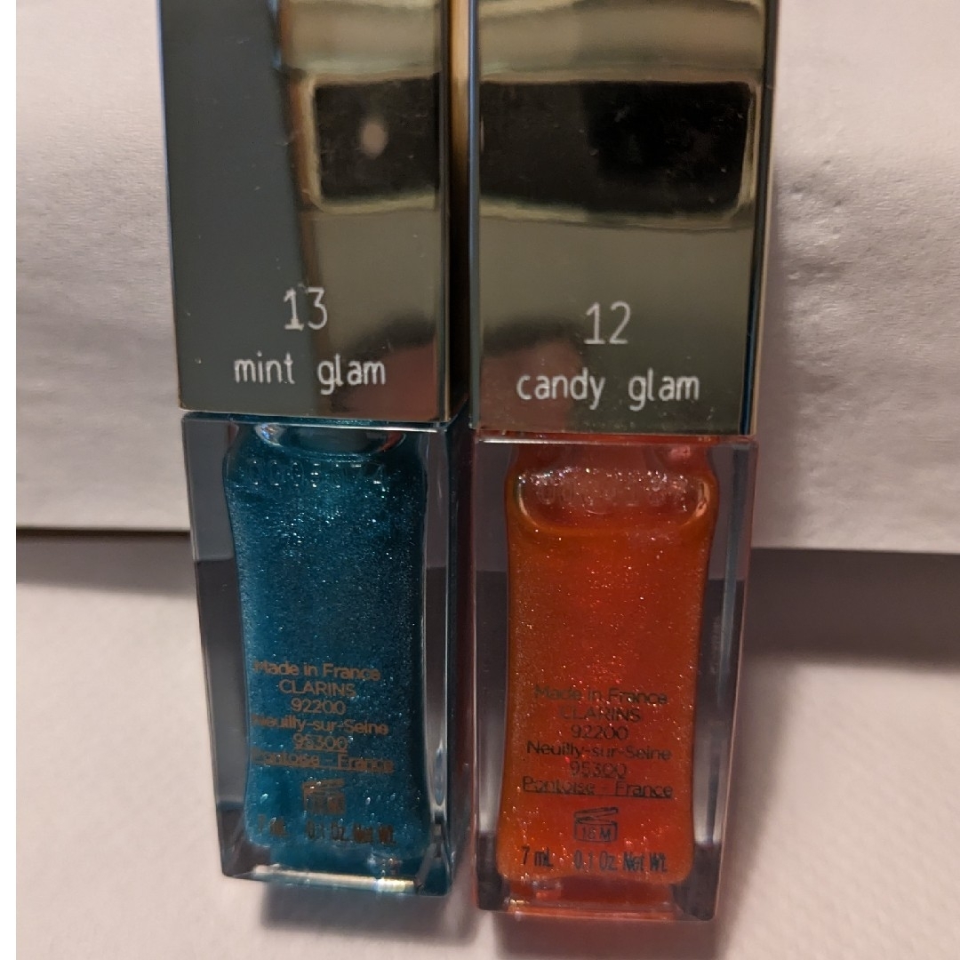 CLARINS(クラランス)の【ホリデー限定色】クラランス コンフォートリップオイル キャンディグラム＆ミント コスメ/美容のベースメイク/化粧品(リップグロス)の商品写真