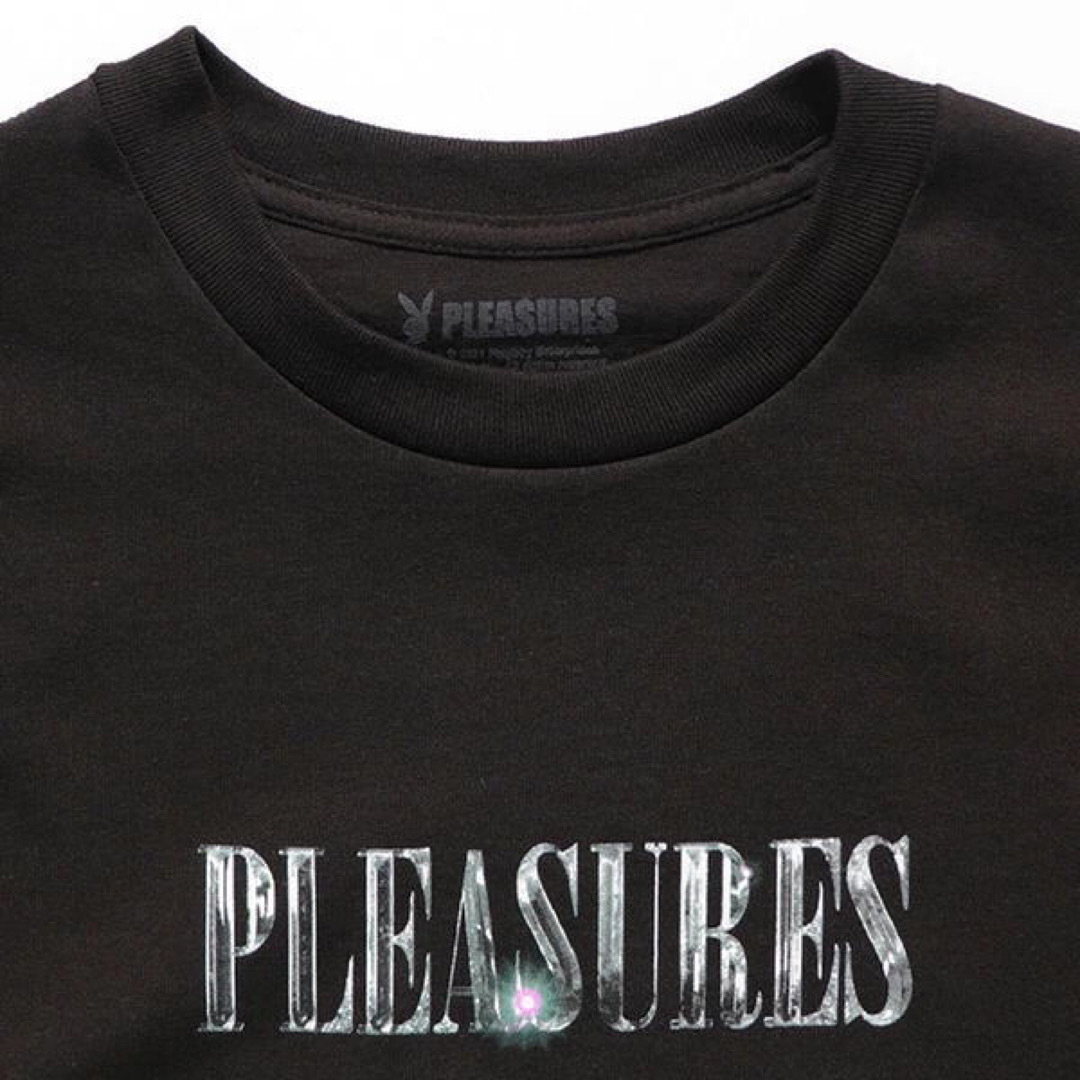 PLEASURES(プレジャー)の新品 正規 Ｍ プレジャーズ PLEASURES プレイボーイ コラボTシャツ メンズのトップス(Tシャツ/カットソー(半袖/袖なし))の商品写真