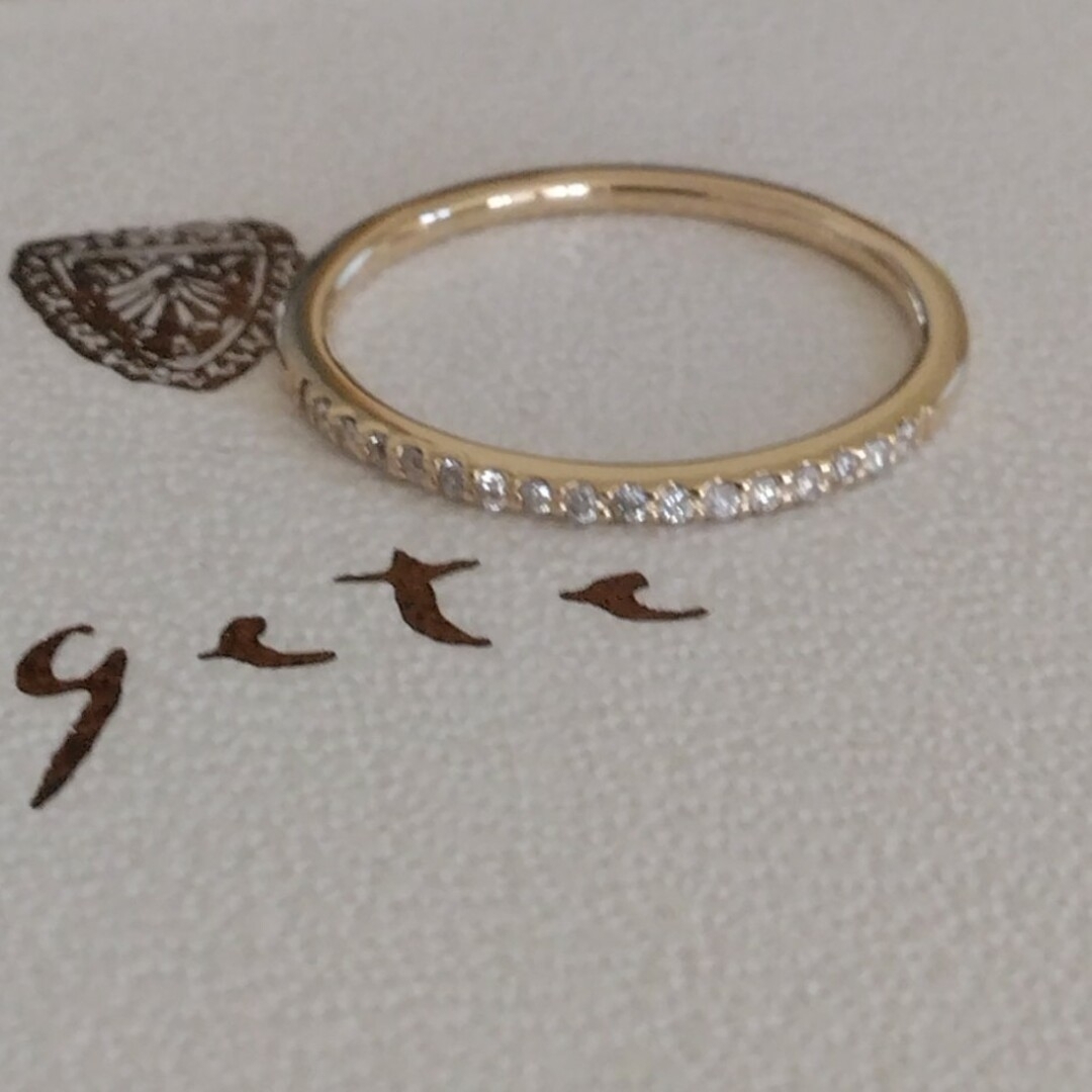 agete(アガット)のアガット K10 ハーフエタニティー ダイヤモンド リング 5号 ピンキー 美品 レディースのアクセサリー(リング(指輪))の商品写真